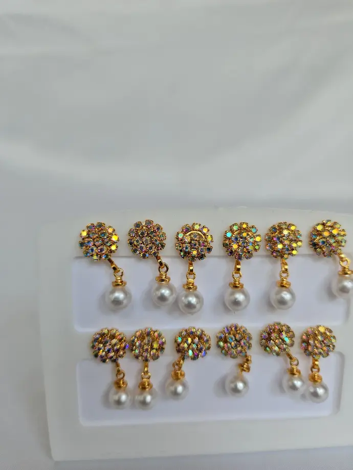  Golden Stone Stud Earring With Pearl Hanging 