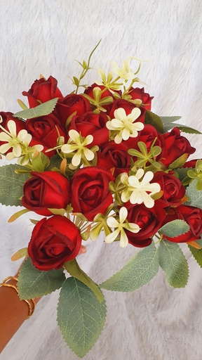 [IX000650] Artificial Realistic 18 Pcs Red Closed Roses Floral Bouquet For Decorations, Gifts & Crafts 