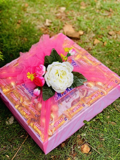 Customized Chocolate Hamper 