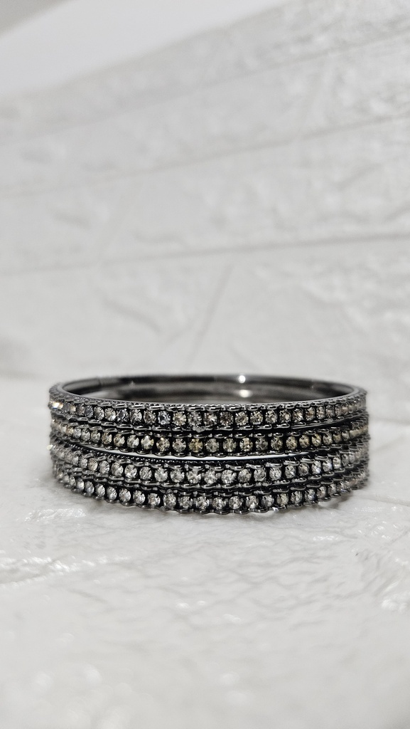 Mat Silver Bangle With Stone 4 Pcs Set
