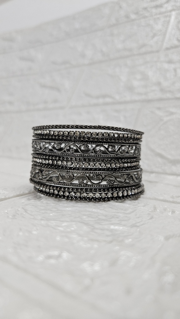 [IX001779] Mat Silver Designer Bangle Set Of 11  (1*12)