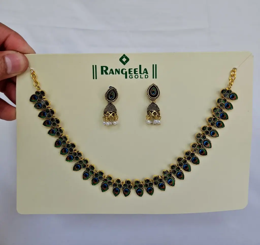 Fancy Peacock Feather Golden Imitation Necklace Set