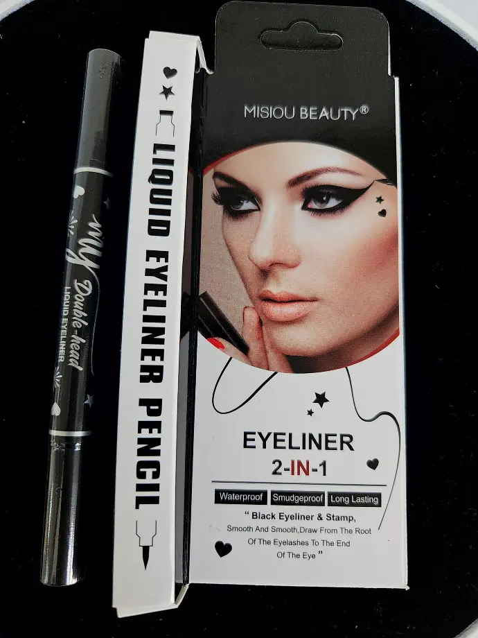 Liquid Eyeliner Pencil & Star Stamp 2 In 1