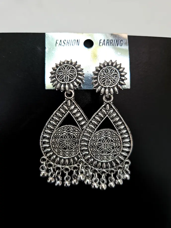 Black Silver Hanging Heavy Oval Earring