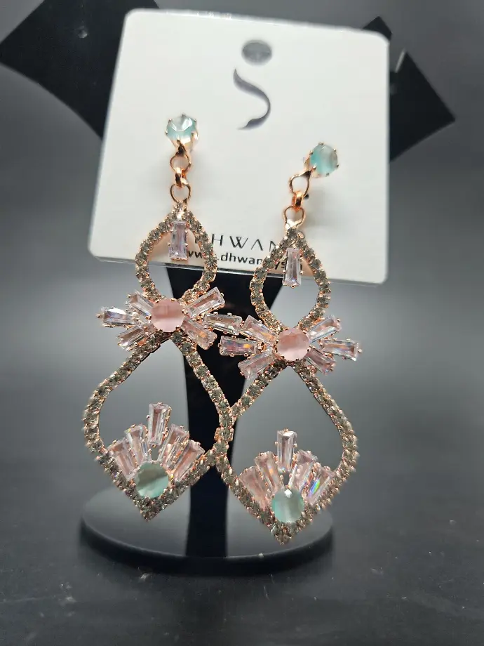 [IX2400725] Earring 2 Layer Diamond Stones Middle Tie Bottom Spike Design (Rose gold)