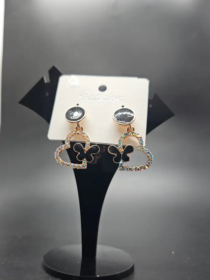 [IX2400745] Earring Love Shape with Stones Butterfly Attached (Rose gold)