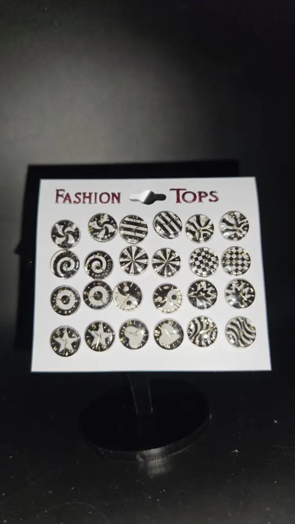 Earring Small Resin Black And White Clock Design