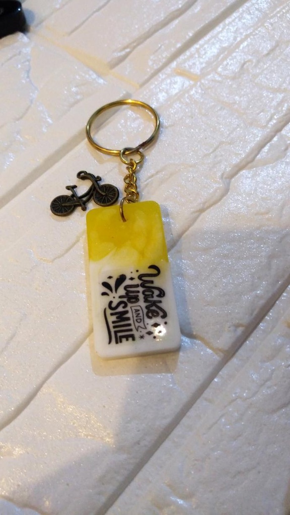 [IX000449] Resin Keychain Rectangle (Wake Up & Smile)