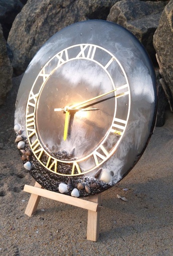 [IX000455] Epoxy Resin 12 Inch Night Beach Theme Wall Clock 