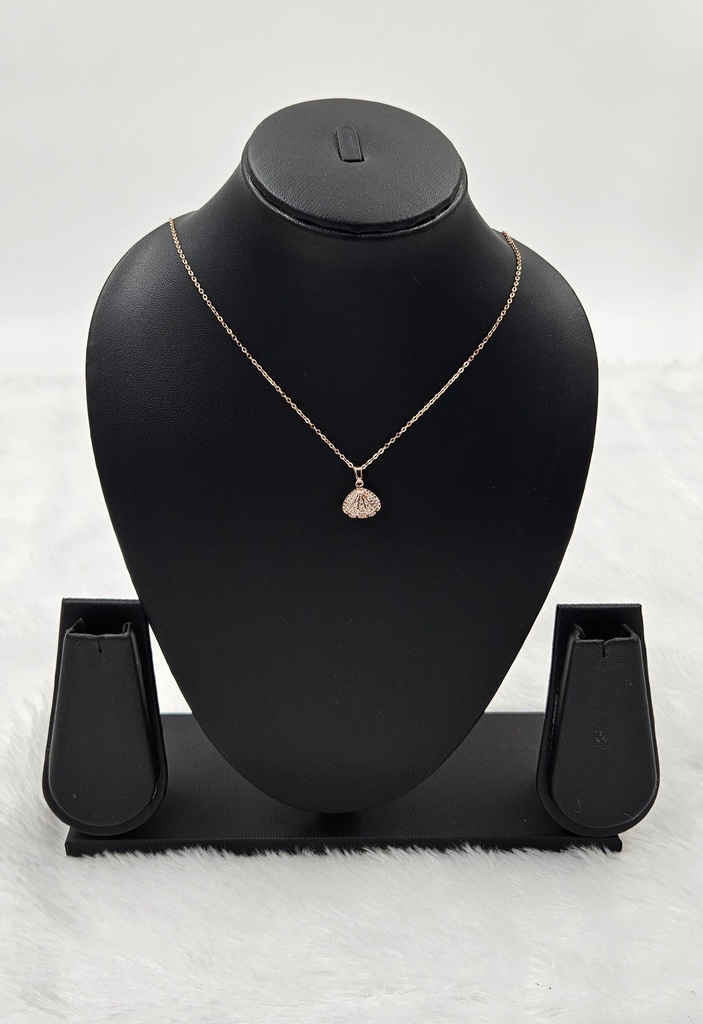[IX2406434] Rose Gold Chain With Pearl Locket