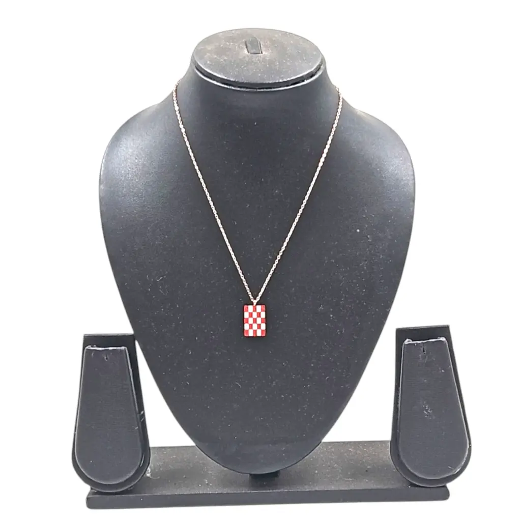 [IX2500219] SS Rose Gold Chain With White Chess Locket