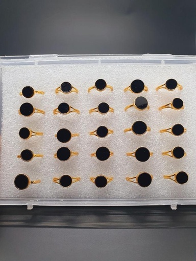 Black Color Plane Stone Golden Imitation Ring 