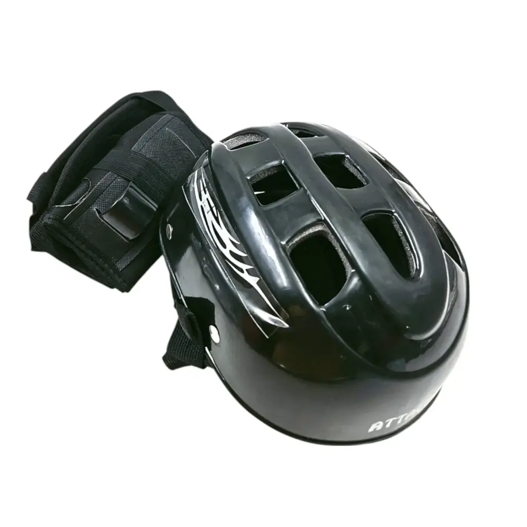 [IX2503728] Attack Sports Protective Set Of 7 Pcs With Helmet And Pads Senior (Black)