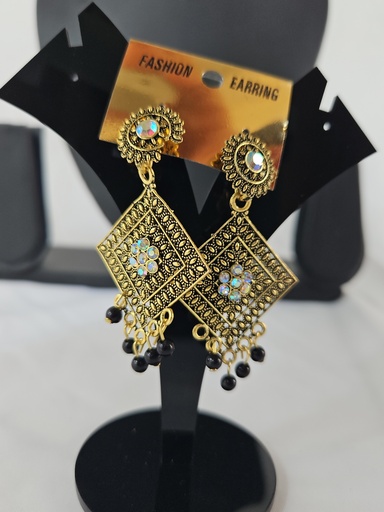 [IX2400690] Golden Hanging Diagonal Earring With Black Beads