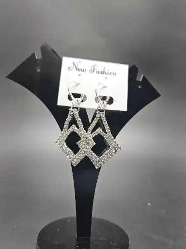 [IX2400775] Earring Kite Design With White Stones