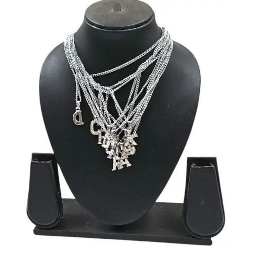 [IX2406205] Silver Chains With Letter Locket