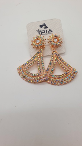 [IX000904] Fancy White Flower Stone Hanging Triangle Shape Earrings