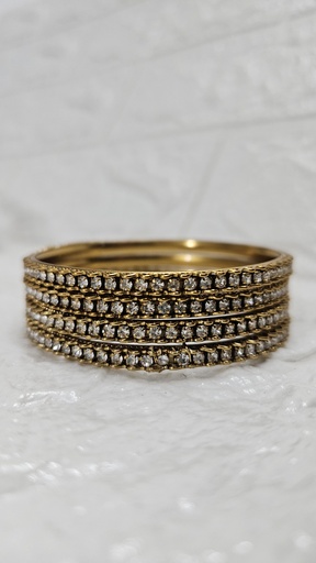 [IX001761] Mat Gold Bangle With Stone 4 Pcs Set