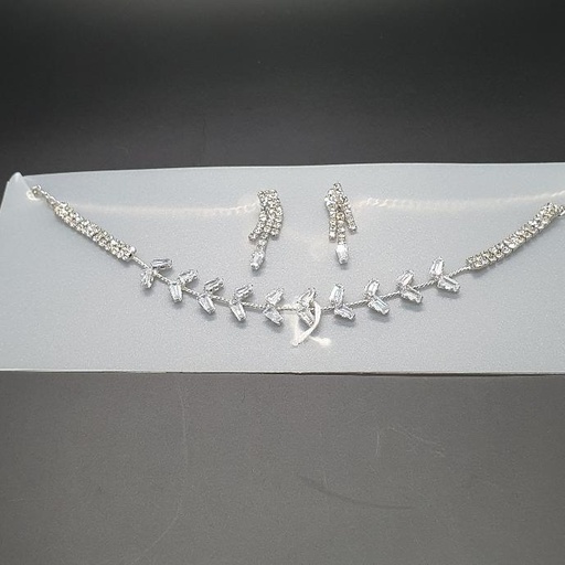 [IX2404420] Gorgeous Gems Jewel Set 